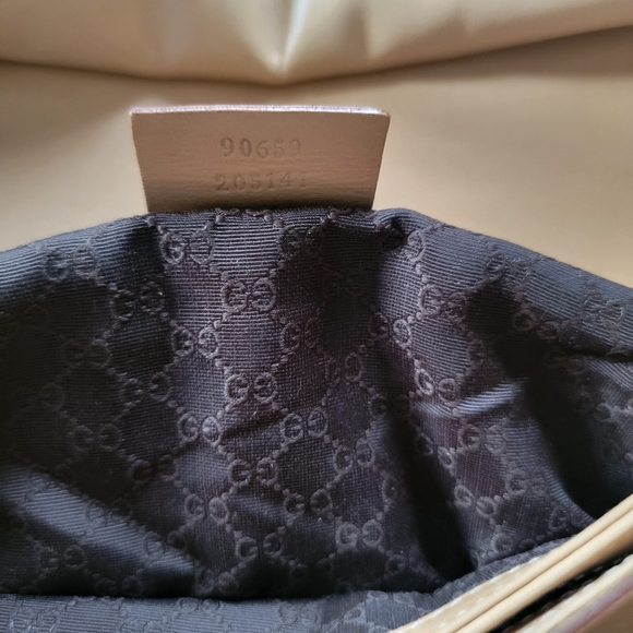 Gucci Leather Shoulder Bag with Gold Hardware - Picture 10 of 16